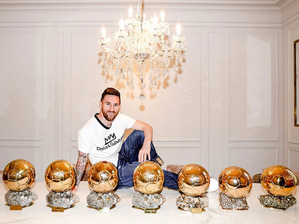 Các danh hiệu cá nhân của Messi - 7 quả bóng vàng