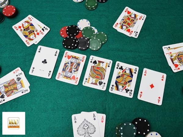 Poker - trò chơi hấp dẫn nhất trong Casino