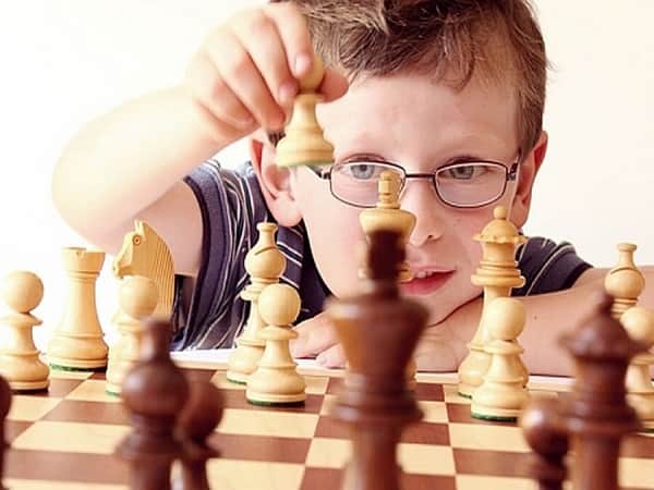 Trò chơi rèn luyện trí thông minh: cờ vua