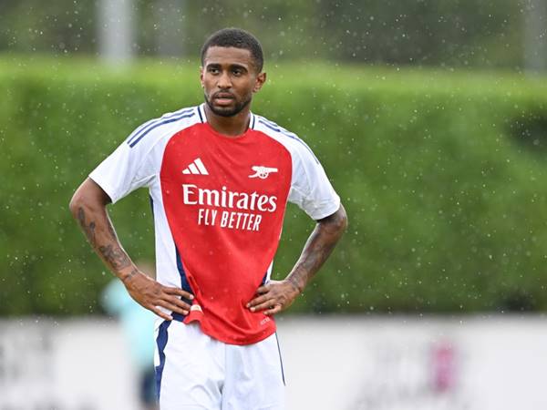 BĐQT 17/7: Fulham muốn mượn Reiss Nelson từ Arsenal