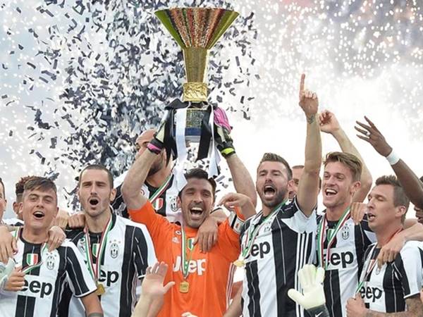 Những giai đoạn vô địch serie A của Juventus