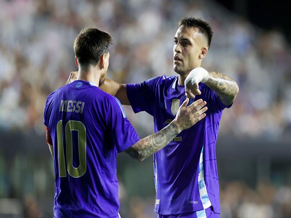 Tin bóng đá Châu Âu: Leo Messi phá kỷ lục kiến tạo