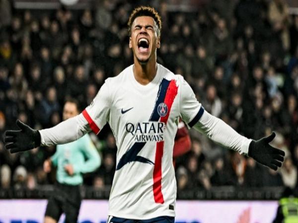Phòng ngự vững chắc giúp PSG giữ chiến thắng